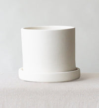 Dalston Chalk Pot 19cm Image