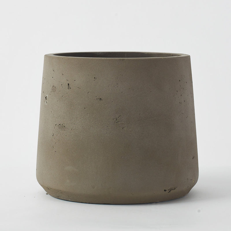 Mocha Concrete Patt Pot