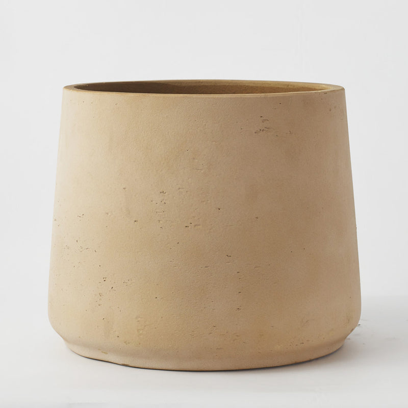 Clay Concrete Patt Pot