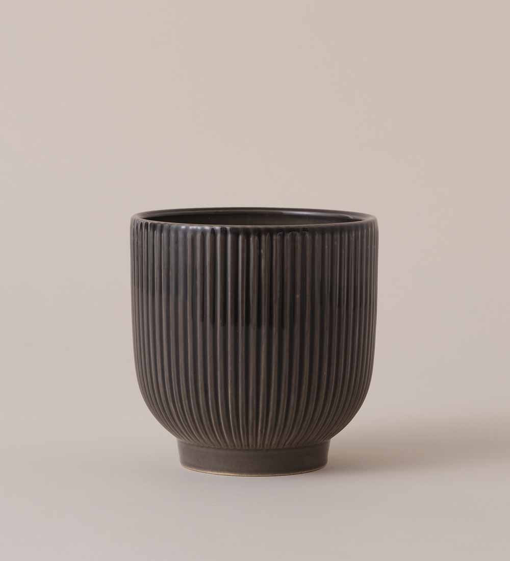 Grey Ribbed Ceramic Pot (13cm)
