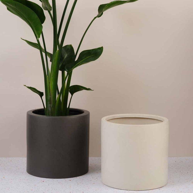 Graphite Earthenware Pot (25cm)