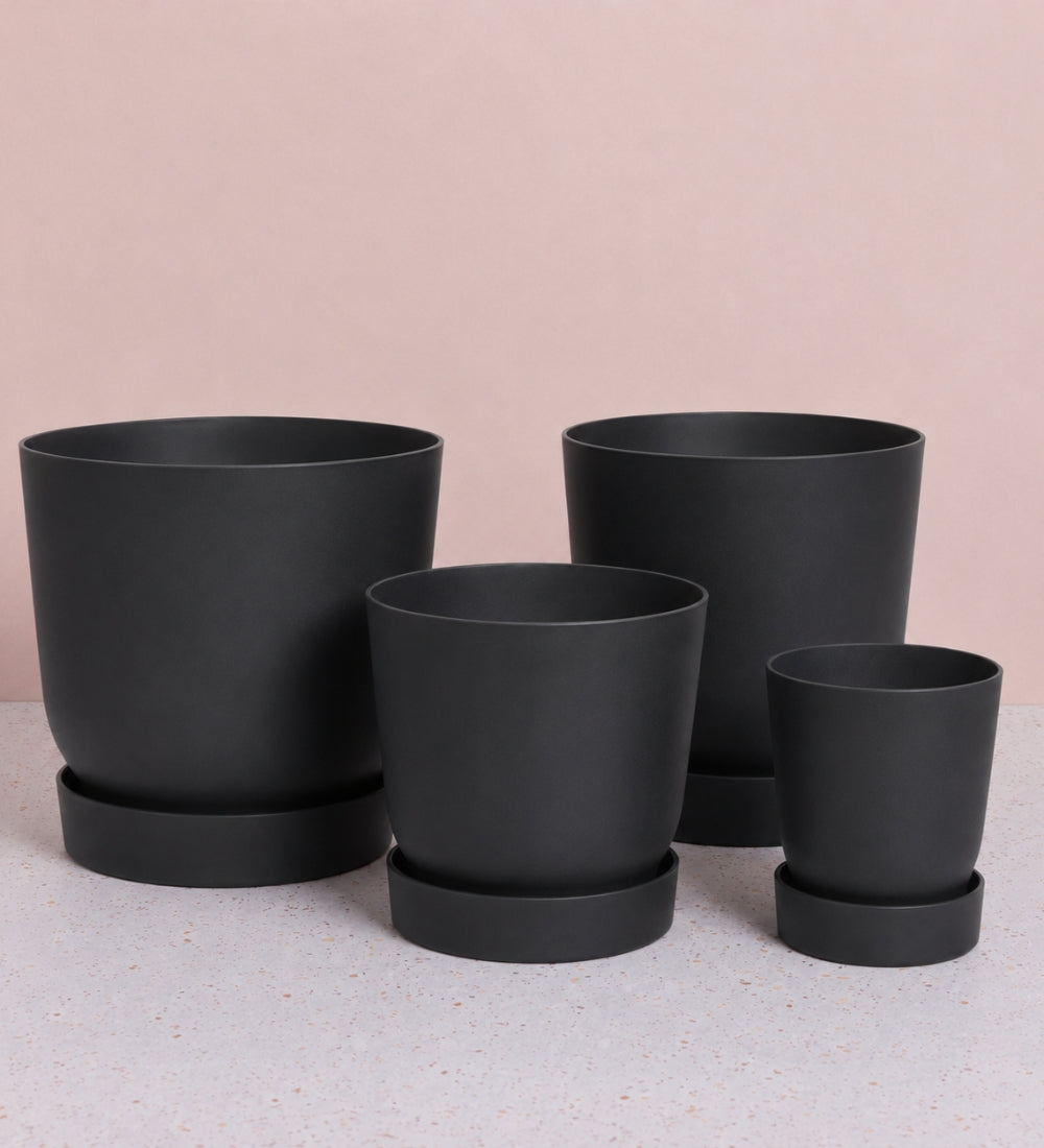Black Elho Greenville Pot