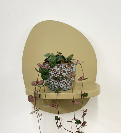 Mini String of Hearts & Pot