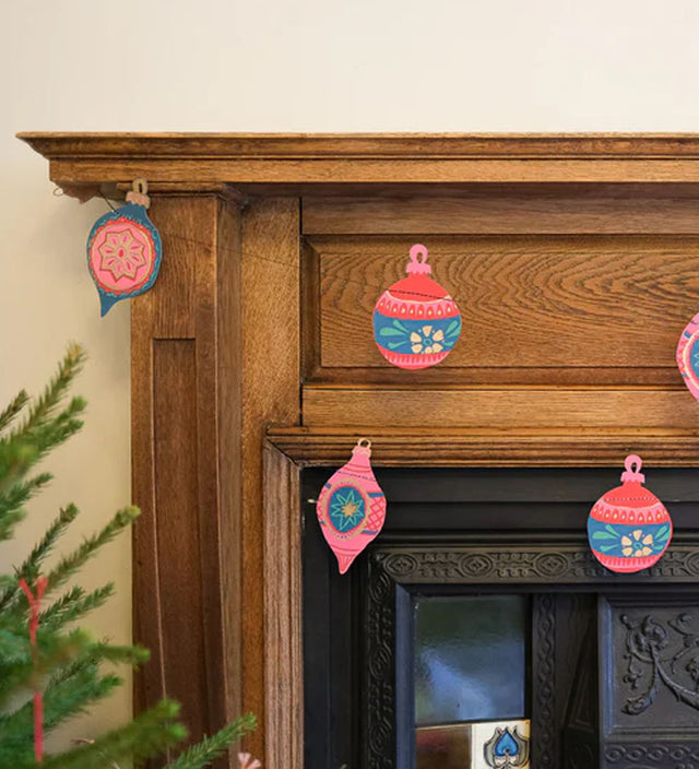 Baubles Garland
