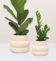 Cream Elizabeth Pot