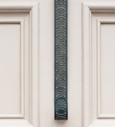 Green Metal Wreath Hanger
