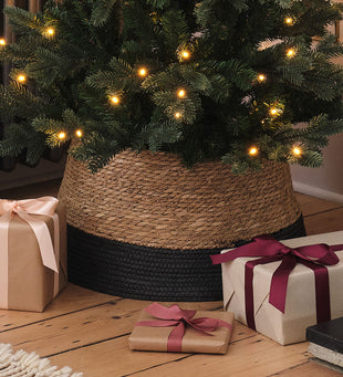 Natural & Black Tree Skirt