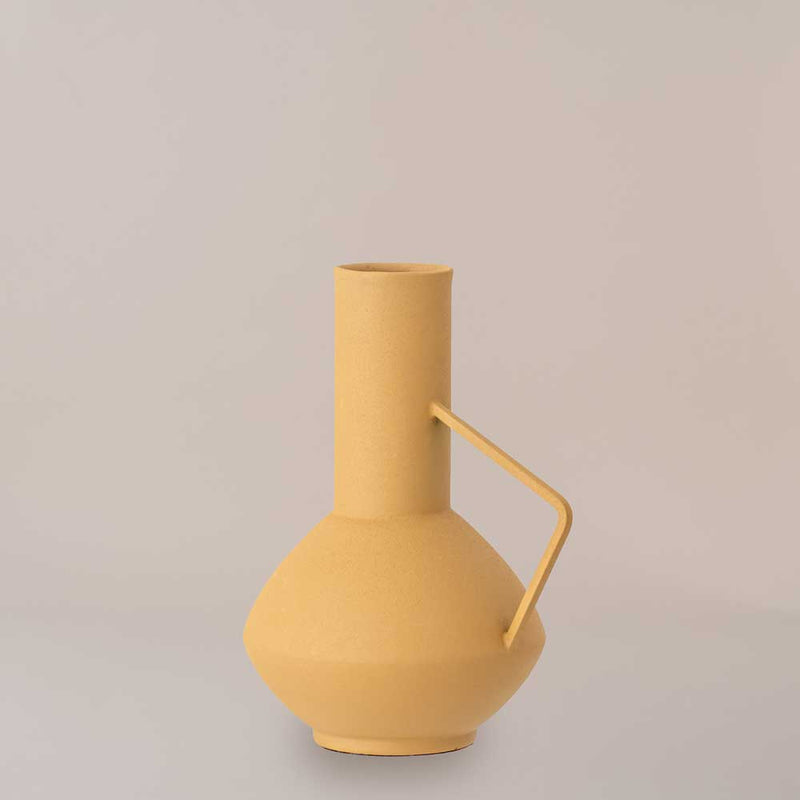 Irine Vase