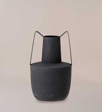 Itamar Vase Image