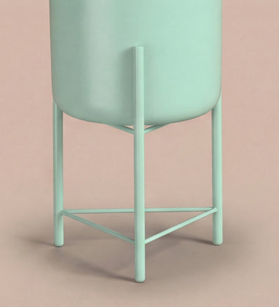 Small mint pot on stand