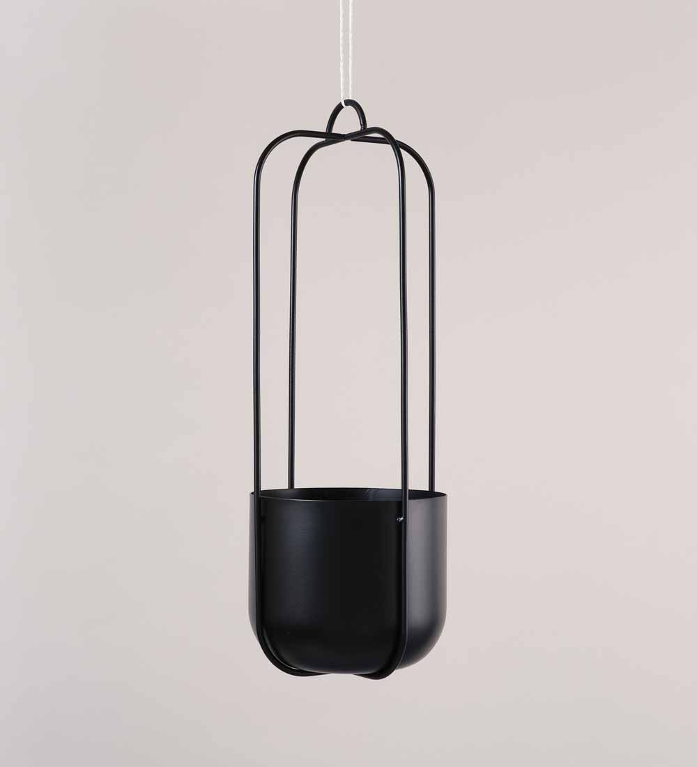 Black Hübsch Iron Hanging Planter