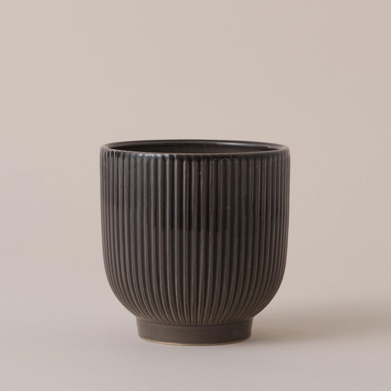 Grey Ribbed Ceramic Pot (13cm)