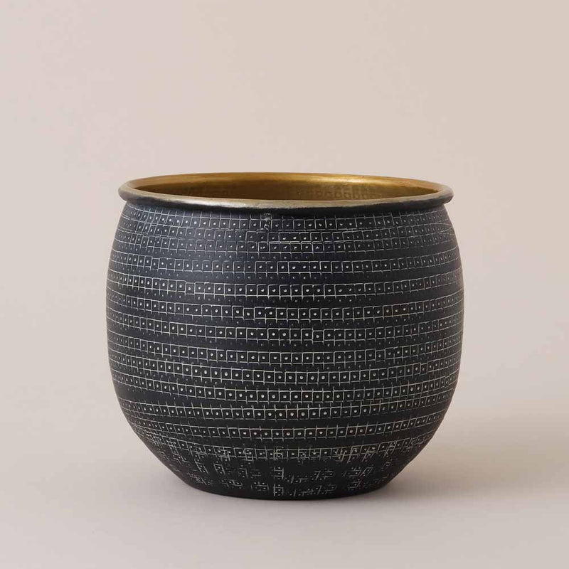 Nkuku Tembesi Etched Planter (20cm)