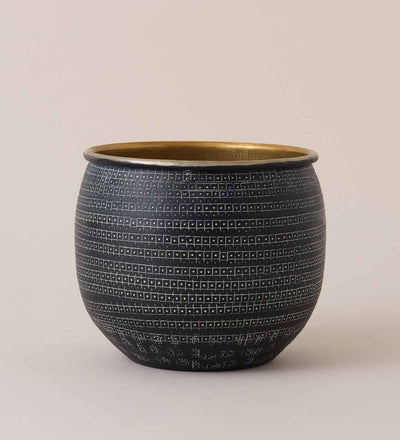 Nkuku Tembesi Etched Planter (20cm)