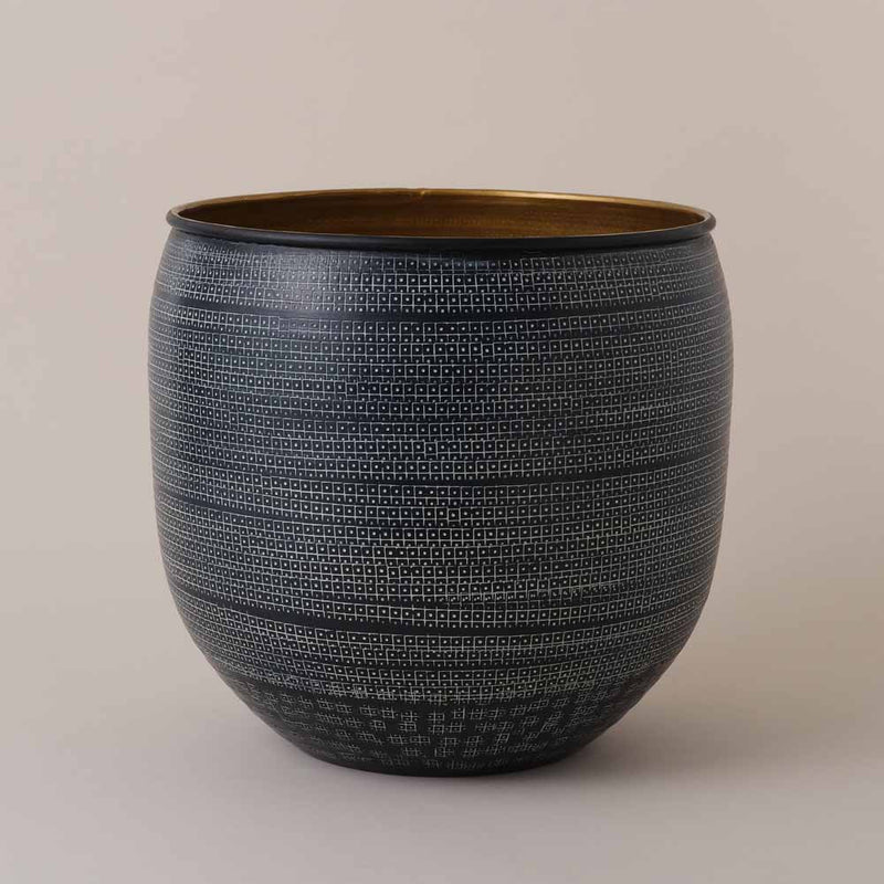 Nkuku Tembesi Etched Planter (27cm)