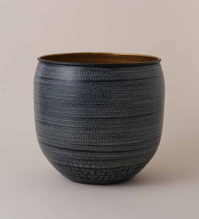Nkuku Tembesi Etched Planter (27cm)