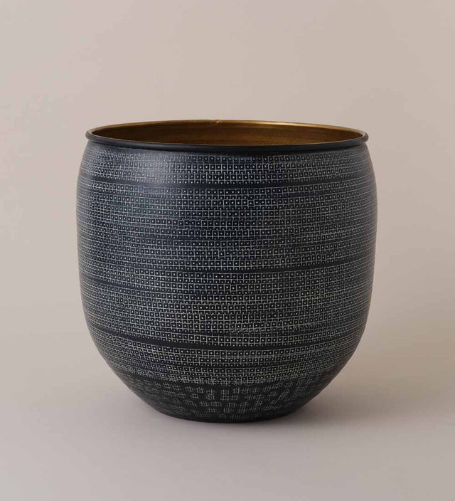 Nkuku Tembesi Etched Planter (31cm)