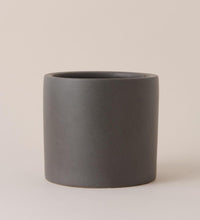 Graphite Earthenware Pot (21cm) Image
