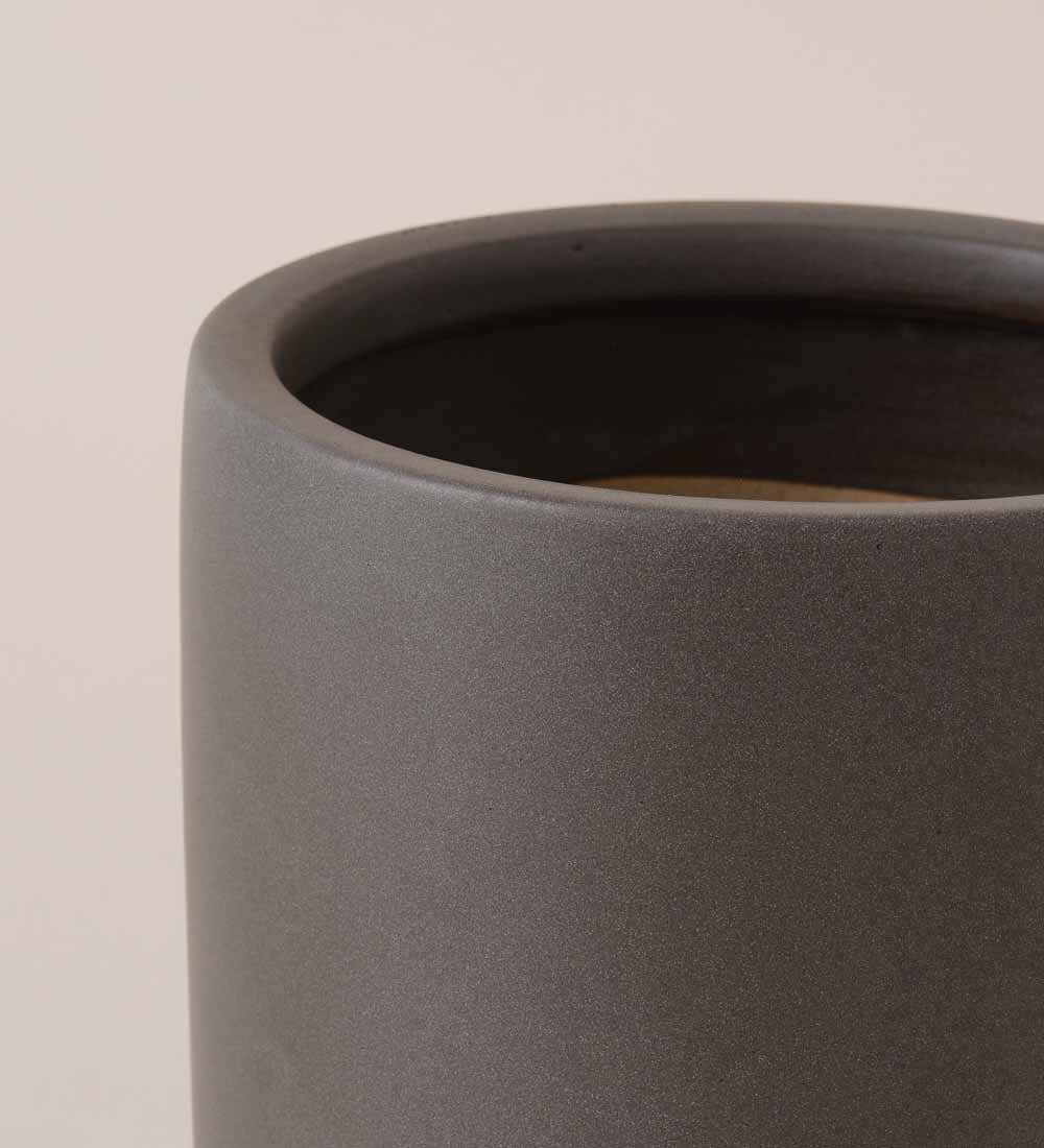 Graphite Earthenware Pot