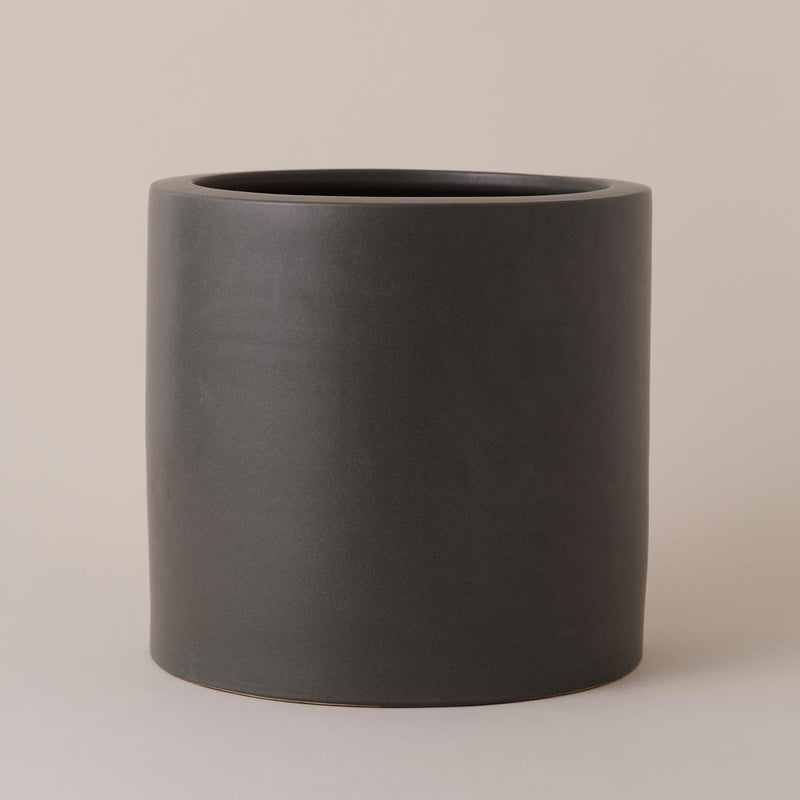 Graphite Earthenware Pot (28cm)
