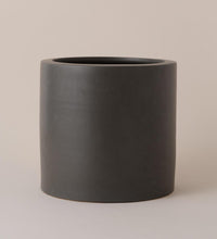 Graphite Earthenware Pot (28cm) Image