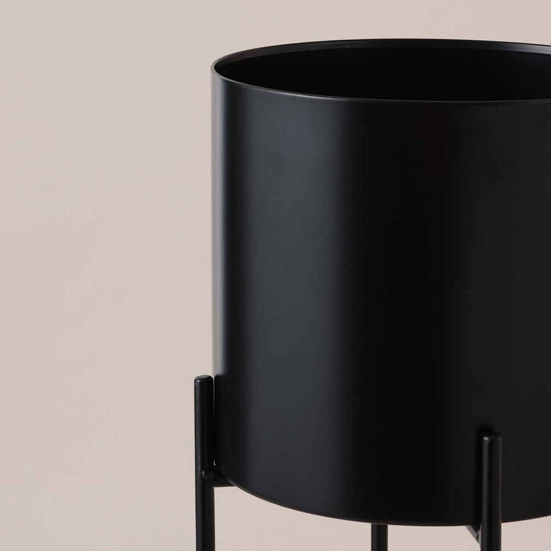 Black Hübsch Planter with Stand