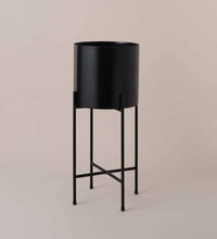 Hubsch Planter Tall Black (22cm) Image