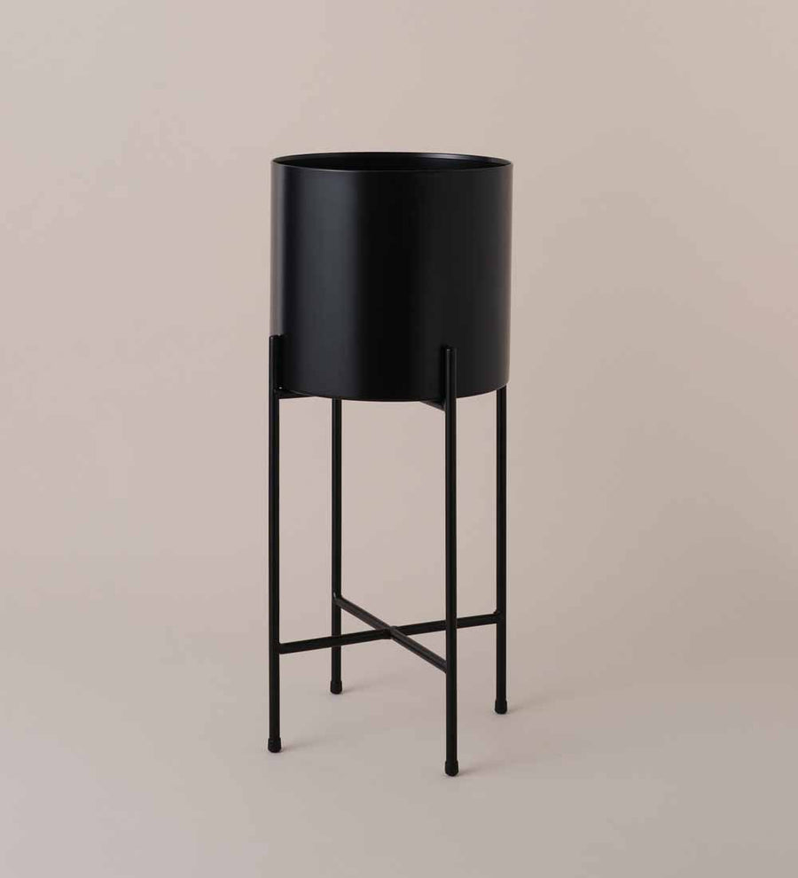 Hubsch Planter Tall Black (22cm)