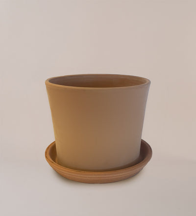 Contemporary Terracotta Pot with Saucer (20cm)