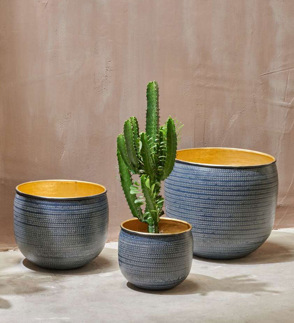 Nkuku Tembesi Etched Planter (27cm)
